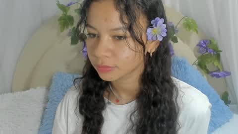 Snapshot of brithany_rousee chatting on January 11, 7:27 pm Brithany Rousee online show from January 11, 7:27 pm