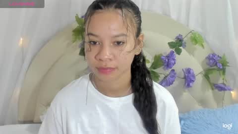 Snapshot of brithany_rousee chatting on January 15, 7:23 pm Brithany Rousee online show from January 15, 7:23 pm