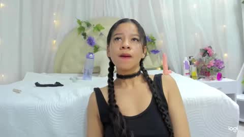 Snapshot of brithany_rousee chatting on January 17, 10:23 pm Brithany Rousee online show from January 17, 10:23 pm