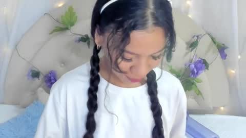 Snapshot of brithany_rousee chatting on January 23, 10:11 pm Brithany Rousee online show from January 23, 10:11 pm