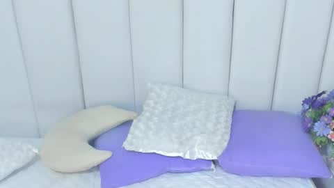 Snapshot of brithany_rousee chatting on February 11, 11:22 pm Brithany Rousee online show from February 11, 11:22 pm