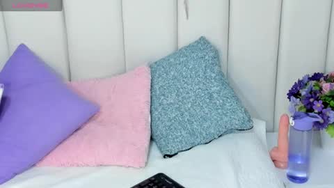 Snapshot of brithany_rousee chatting on March 3, 7:17 pm Brithany Rousee online show from March 3, 7:17 pm