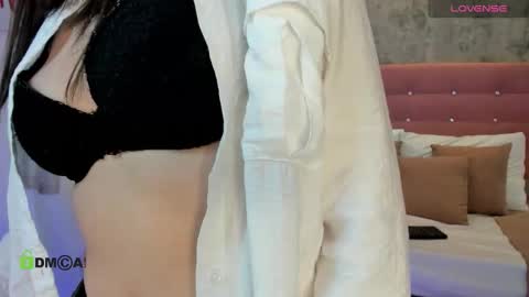 Brithany online show from November 15, 9:00 pm