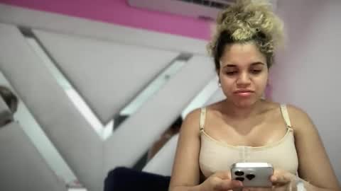 Snapshot of brithneysquirt chatting on November 10, 12:42 am brithneysquirt online show from November 10, 12:42 am