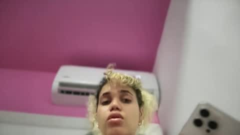 Snapshot of brithneysquirt chatting on November 13, 12:09 am brithneysquirt online show from November 13, 12:09 am