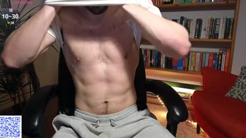 Snapshot of britishpoet chatting on December 9, 1:24 pm Callum online show from December 9, 1:24 pm