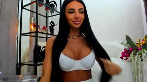 britney_charm online show from April 26, 6:22 am