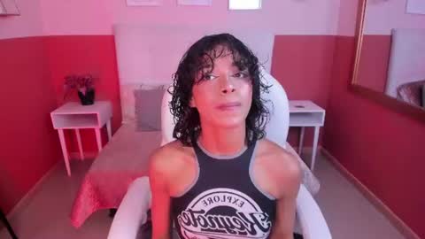 Snapshot of britney_collins_ chatting on July 20, 2:52 pm britney_collins_ online show from July 20, 2:52 pm