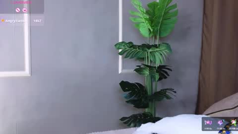 Britney online show from February 23, 12:51 am