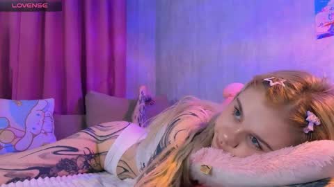 Britney online show from March 8, 2:04 am