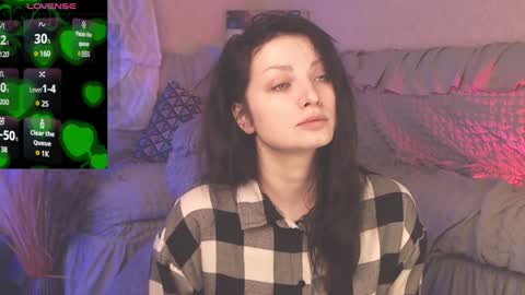 Snapshot of britneybarker chatting on December 29, 3:11 am britneybarker online show from December 29, 3:11 am