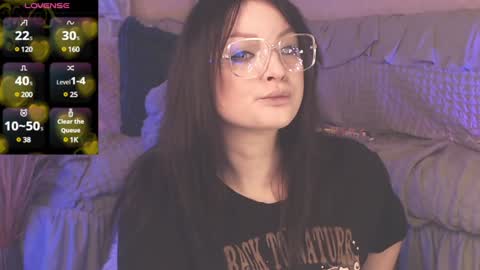 Snapshot of britneybarker chatting on January 14, 1:26 am britneybarker online show from January 14, 1:26 am