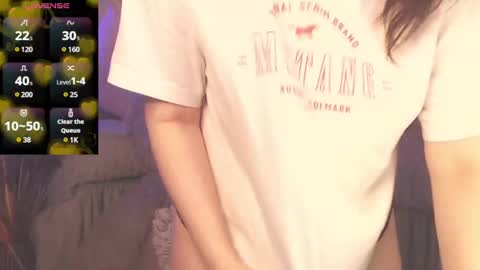 Snapshot of britneybarker chatting on February 16, 2:31 am britneybarker online show from February 16, 2:31 am