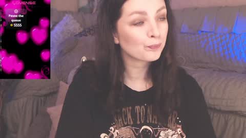 Snapshot of britneybarker chatting on February 26, 1:43 am britneybarker online show from February 26, 1:43 am