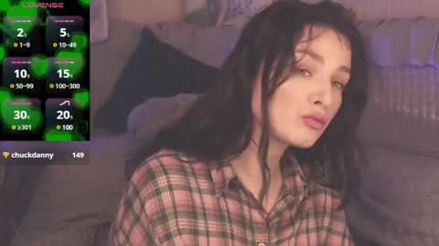 Snapshot of britneybarker chatting on March 11, 4:54 am britneybarker online show from March 11, 4:54 am