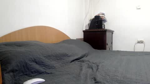 Britney online show from February 15, 11:41 am