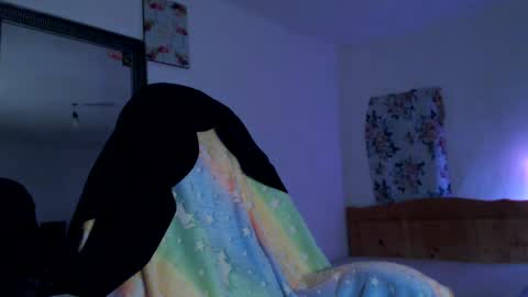 Britney online show from April 8, 2:28 pm