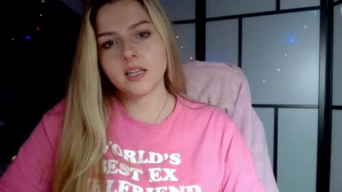 BritneyGlow online show from December 7, 7:43 pm