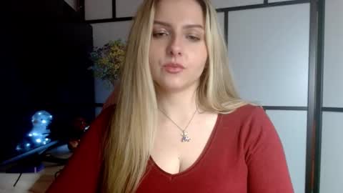 BritneyGlow online show from December 26, 10:41 pm