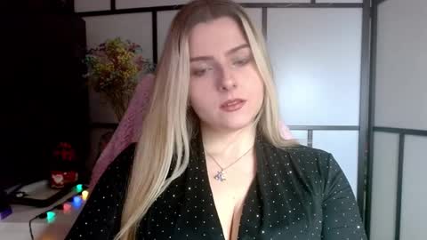 BritneyGlow online show from December 30, 3:46 pm