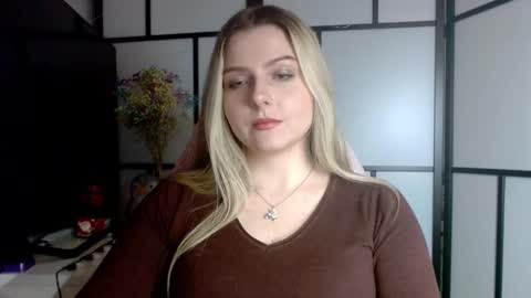 BritneyGlow online show from January 3, 4:16 pm