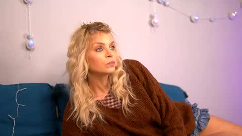 britneyhudson online show from November 29, 5:21 am