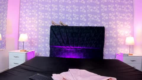 BritneySweet  online show from February 17, 4:09 am