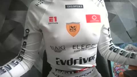 BritneyxKittens online show from November 6, 8:04 am