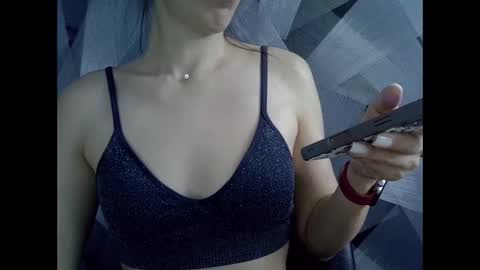 BritneyxKittens online show from November 20, 8:25 am