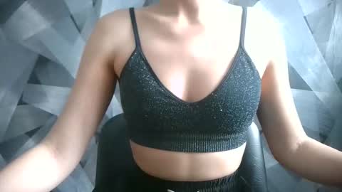 BritneyxKittens online show from March 4, 7:03 am