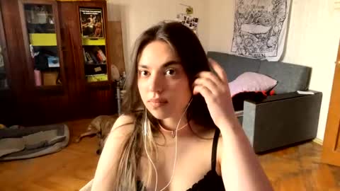 Lara online show from March 14, 11:15 am