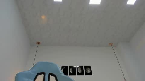 Snapshot of brittany_cute18 chatting on December 18, 11:02 am   online show from December 18, 11:02 am