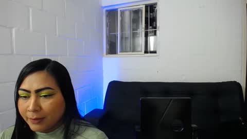 brittany online show from March 30, 11:44 am