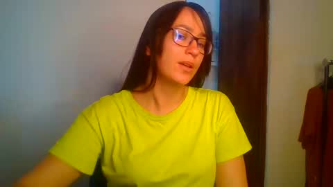 brittanycheeks1 online show from March 11, 7:14 pm