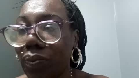 Snapshot of brittbran2019 chatting on March 13, 8:15 pm Chocolate Princess online show from March 13, 8:15 pm