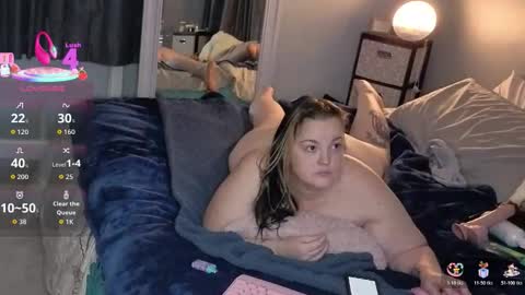 brkenprincess81 online show from November 24, 10:37 am