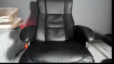 Snapshot of brockhurn_ chatting on November 8, 1:17 am brockhurn_ online show from November 8, 1:17 am