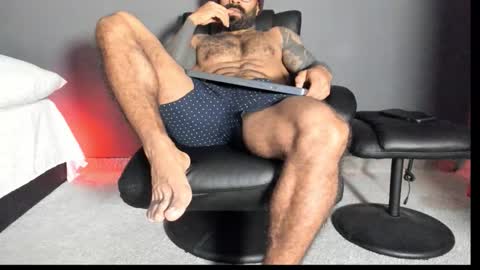 Snapshot of brockhurn_ chatting on November 11, 10:54 pm brockhurn_ online show from November 11, 10:54 pm