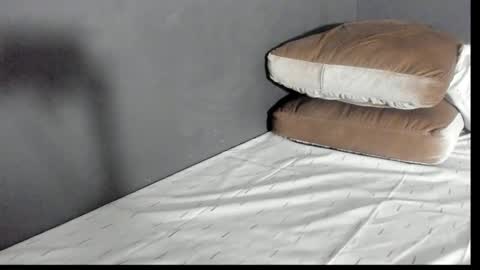 Snapshot of brockhurn_ chatting on November 17, 12:27 am brockhurn_ online show from November 17, 12:27 am