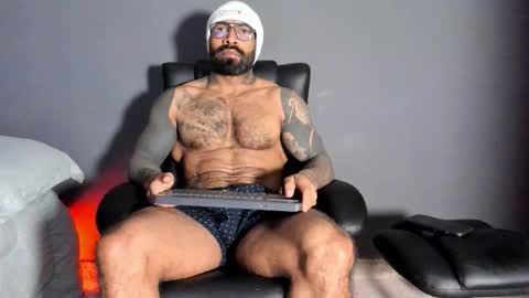 Snapshot of brockhurn_ chatting on November 28, 11:51 pm brockhurn_ online show from November 28, 11:51 pm