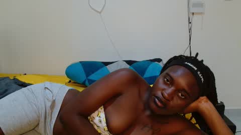 broken_haloo online show from March 25, 2:06 am