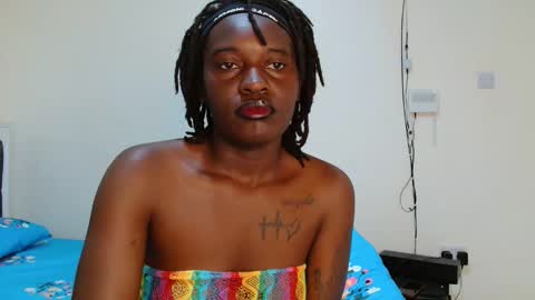 broken_haloo online show from April 13, 6:52 am