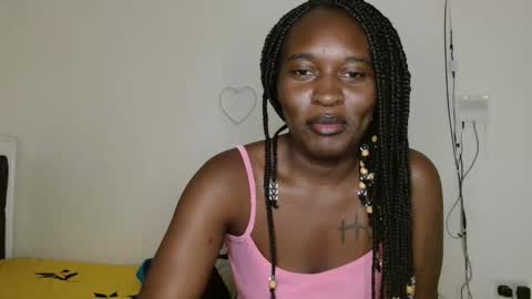 Snapshot of broken_haloo chatting on May 26, 7:32 pm broken_haloo online show from May 26, 7:32 pm