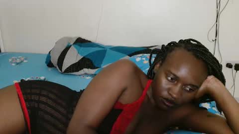 Snapshot of broken_haloo chatting on June 7, 7:50 pm broken_haloo online show from June 7, 7:50 pm