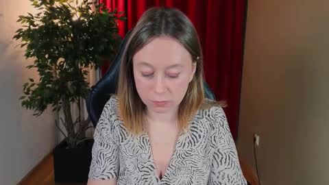Brooke online show from November 15, 9:00 pm