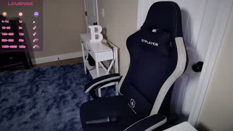 brookebee online show from February 18, 2:59 am