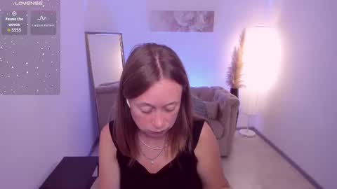 Lady Brooke online show from July 4, 9:10 pm