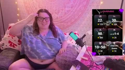 Snapshot of brookenicole3 chatting on May 2, 8:03 pm Madam Brooke online show from May 2, 8:03 pm