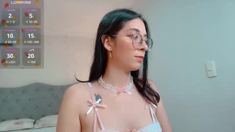 Snapshot of brooklove_doll chatting on October 22, 4:40 pm Brook Loves online show from October 22, 4:40 pm