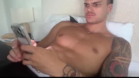 BrooklynTay online show from March 31, 3:41 am